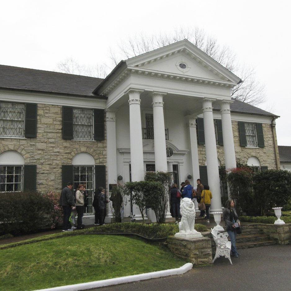 Missouri woman pleads guilty to federal charge in plot to sell Graceland